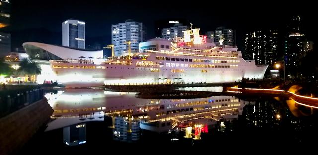 山海缔造的法中双味饕餮盛宴——深圳海上世界幕爵法餐探秘。