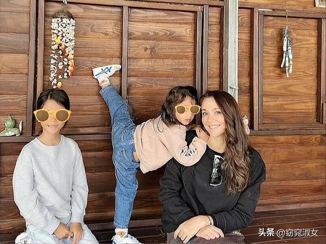 乌克兰最美体操冠军，放弃国籍做中国媳妇，37岁生二胎仍似少女