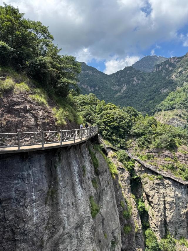 徒步三山五岳：浙江雁荡山！