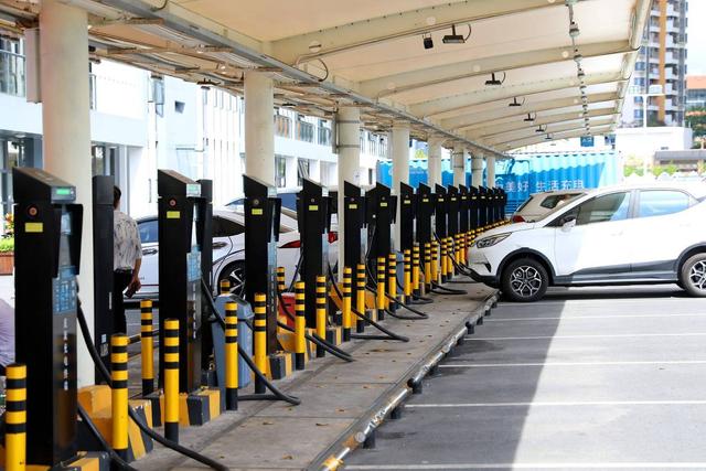 全球缺货中国“管够”！变压器成全球抢手货，中国出口逆势涨51%