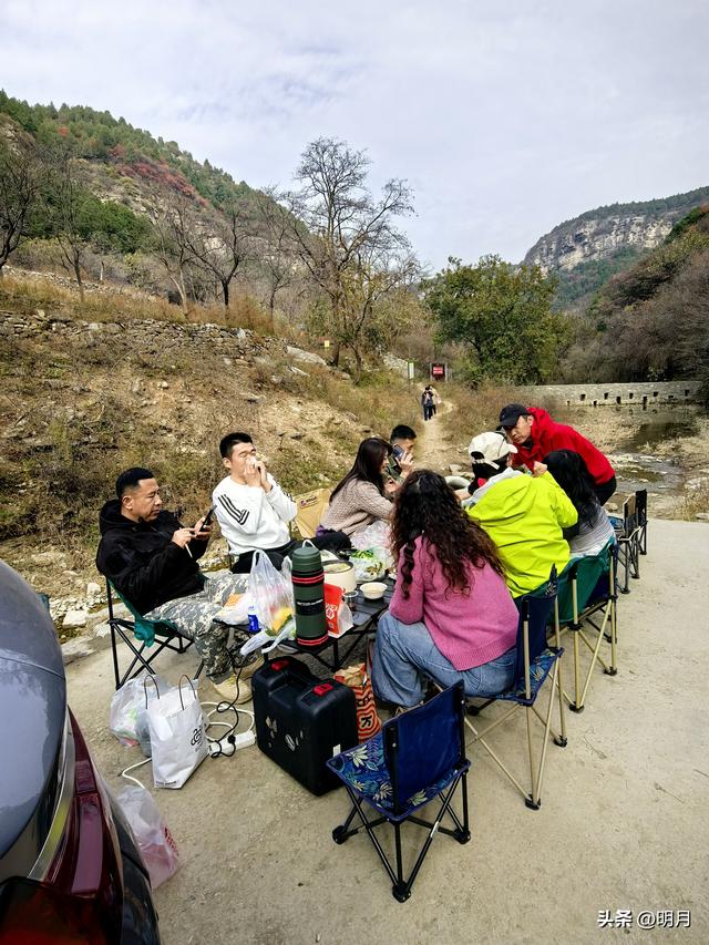 龙洞胜境尤奇崛
