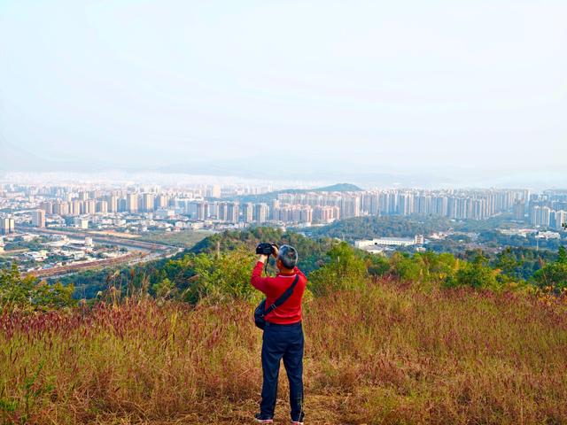梅城西郊发现俯瞰梅城的最佳景点，一眼可见皇家名典金沙湾千佛塔