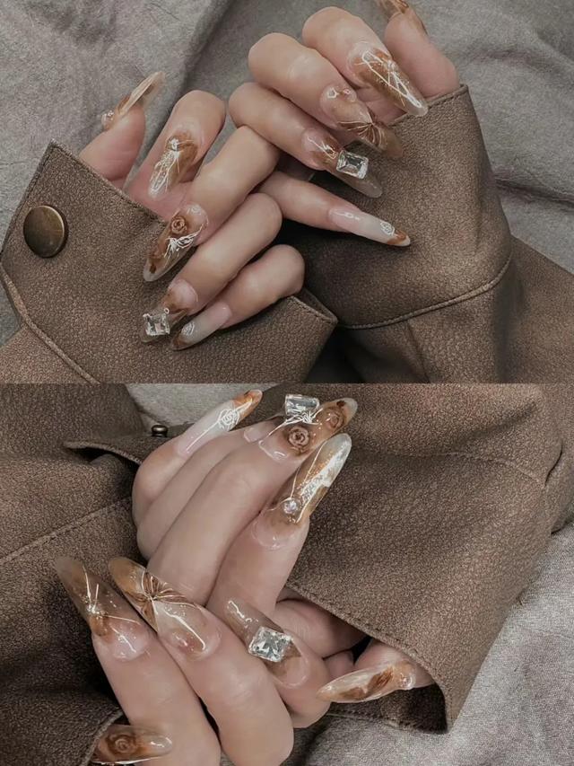 延长胶五瓣花美甲图 2026年用延长胶怎么做指甲 延长胶五瓣花美甲图 2026年用延长胶怎么做指甲