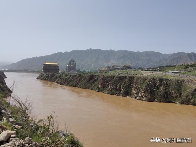 什川东北的黄河峡谷