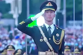 “最帅升旗手”张自轩转行农业，十分罕见的决定，他如今过得如何图片