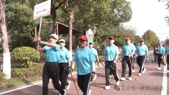 武夷山水绘就活力画卷 步履崇阳享秋日美景