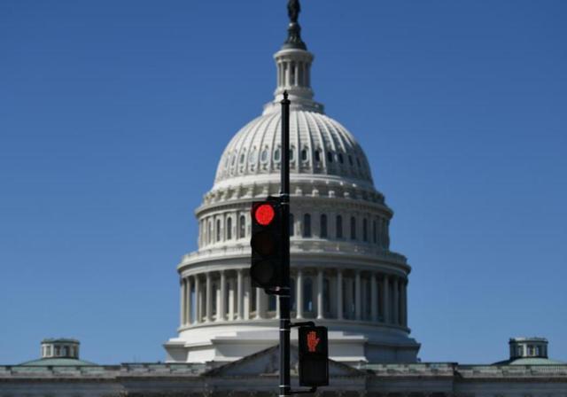 美宣布史上最大笔对台军售案	，同时收到一大噩耗，中方反制稳准狠