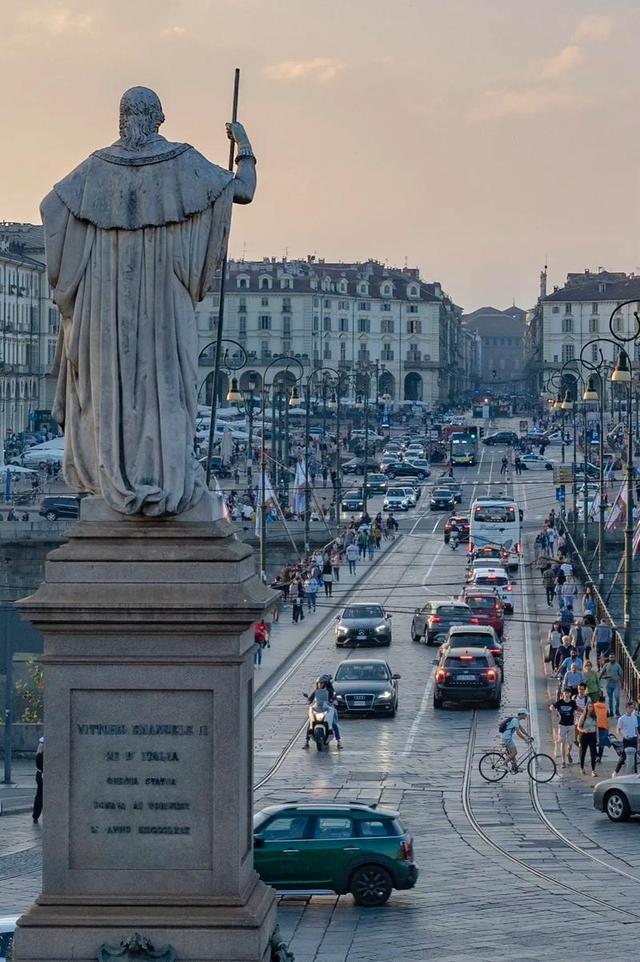 意大利西北部的城市——都灵