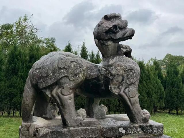 实地探访南京狮子冲昭明太子萧统和他母亲丁令光的安宁陵