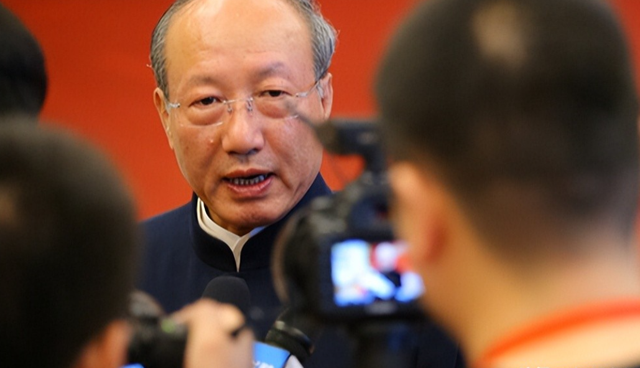 国家出手，被擒下的3位中国富商，他们做的事情实在是太过分了！