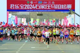 万“马”奔腾 见证城市跃升的力量图片