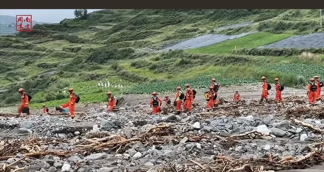 深夜，全体默哀！已致10人遇难，33人失联！此地正在全力搜救