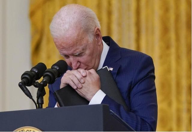 美国曝出惊天丑闻，拜登可能根本没当过总统	，任期签名非本人