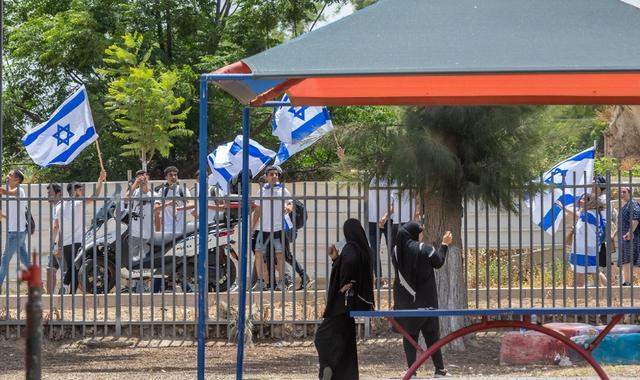 巴勒斯坦拒签土地协议，以色列淡定回应：就看谁先撑不住！