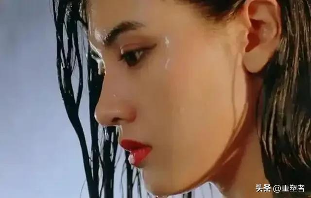 石破天惊的美貌到底长啥样？她被无数男人追捧，只因为她的神颜。