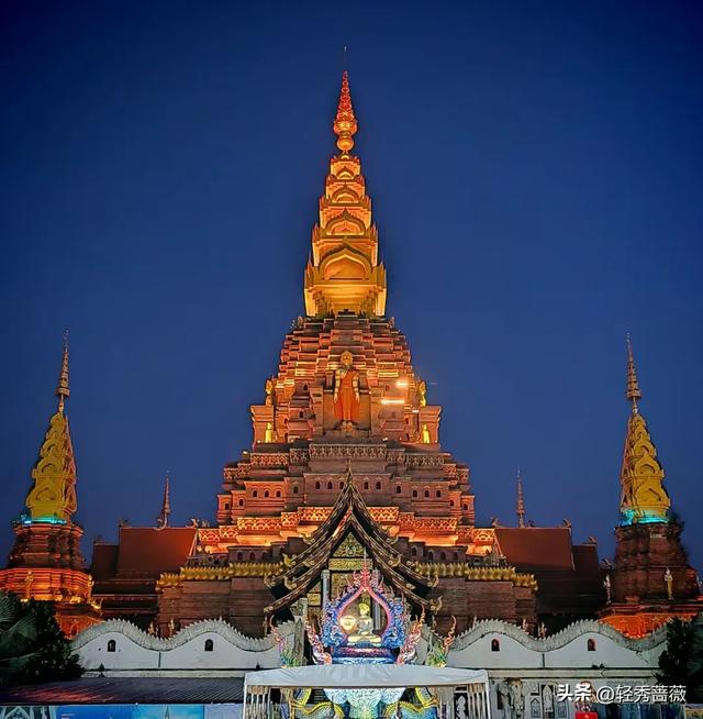 云南西双版纳，极具鲜明特色的旅游胜地。