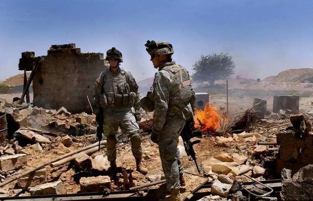 俄轰炸机部署北极覆盖美全境，美军又卷入政变，美担心危机难终止