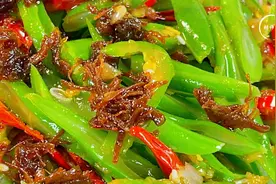 夏天，吃黄瓜、苦瓜不如吃它！高钾高钙，随手一拌，营养又解馋图片