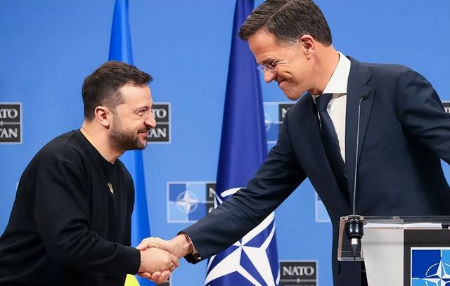 泽连斯基弱点被拿捏，美国发起倒计时，恐怕已后悔没听中国劝