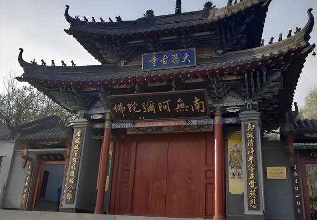 越扒越有！少林寺刚被调查不久，灵隐寺也上了热搜，方丈生活被曝