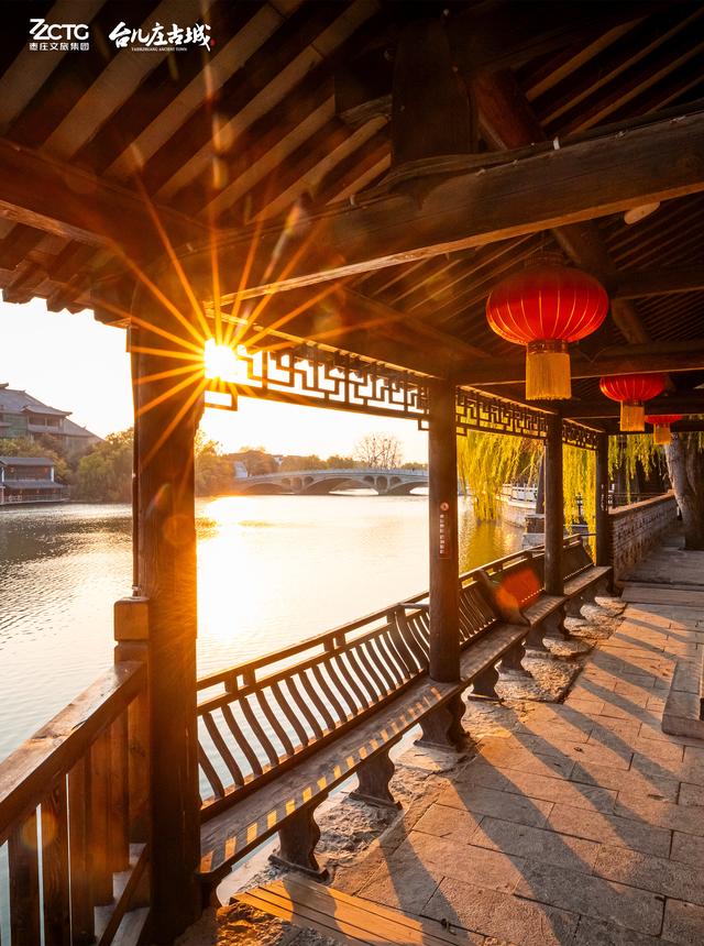 把冬天的第一张落日存进手机，春天我们替你留着第二场黄昏