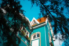 香港地产商也顶不住了图片