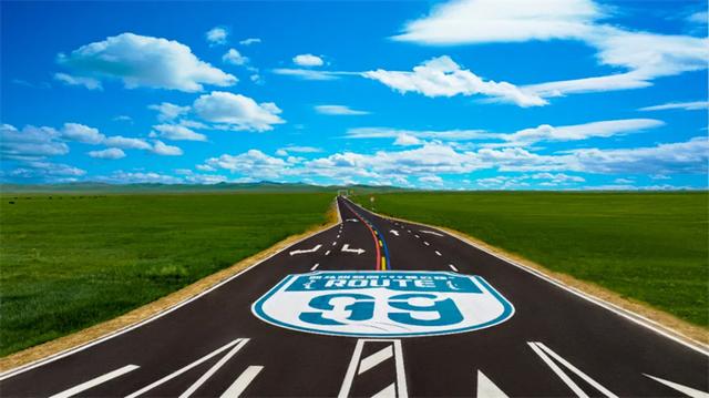 西乌旗“99号公路”文旅升级：让游客体验更优、获得感更强