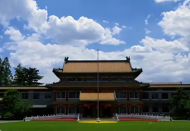 钓鱼台国宾馆住一晚多少钱？据说24小时武警守卫，是真的吗？