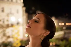 蛇蝎美人伊娃·格林，吊带黑丝极度诱人图片