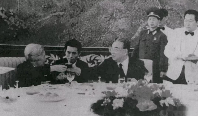 95年朝鲜遇灾，重庆一老太捐赠100吨面粉，金正日：她是我胡妈妈