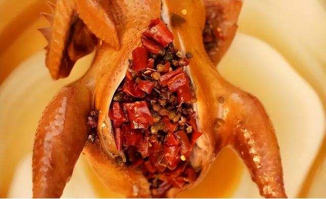 五一走进两当，追寻红色记忆