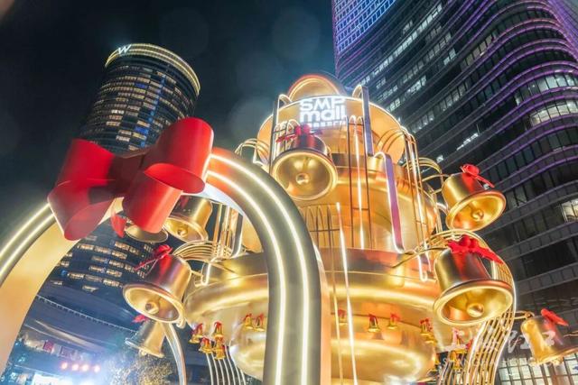 打卡10米许愿池、登顶320米高空摇铃，快来这里解锁城市冬日新玩法→