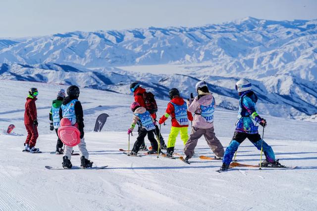 还剩三天，快抓住雪假的尾巴，来可可托海玩儿雪呀~~