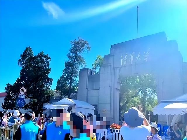 天价研学团归来。第一批割肉的中产家长，已经开始骂街了