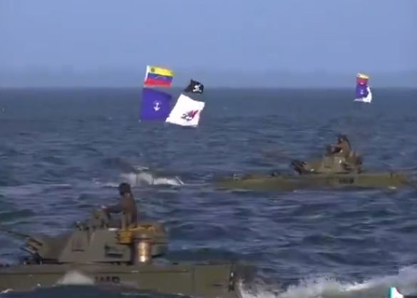 美舰在委内瑞拉海域遭硬茬，中方VN18两栖战车出现，场面局势逆转