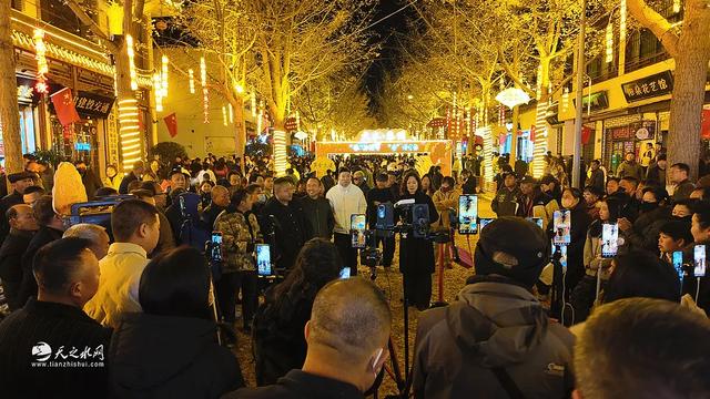 天水“黄金大道”嘉年华圆满谢幕:落叶为笺,共赴明年金色之约!