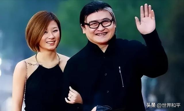 牛鬼蛇神现原形!刘欢女儿大婚不到24小时,恶心的一幕出现了