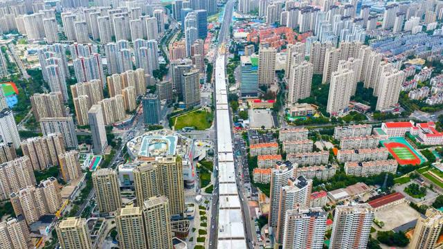 青岛东岸产业园双山隧道及南延配套工程箱梁架设全部完成