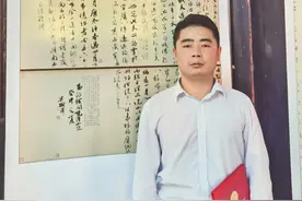 他为何33岁就能在书法大赛中夺得第一名？图片