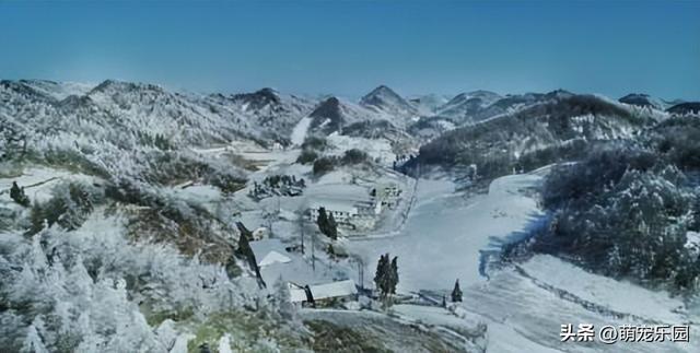 湖北冬日魔法表演，恩施大峡谷雪景如仙境，那抹雪白你在哪遇见的