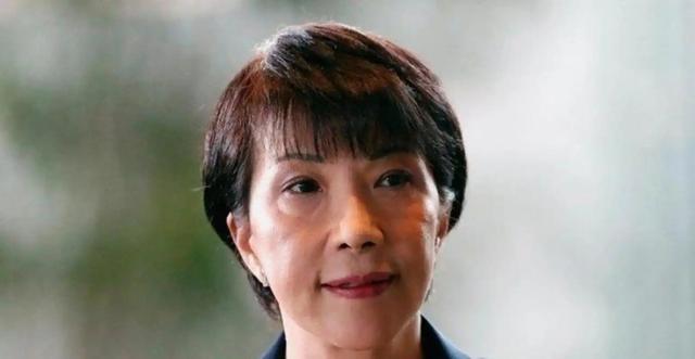 高市早苗拒绝认错，乌克兰派人飞来北京，带来一个中方想要的承诺