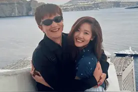39岁黄轩官宣恋情，女方身份曝光，全网震惊：竟然是她？图片
