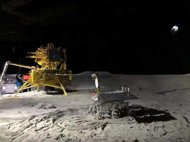 中俄刚签好共建月球核电站备忘录，美国立马着急：我5年内就造！