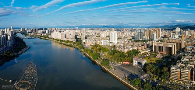 广东这座“低调”城市，名气被潮州汕头掩盖，却用美景征服全国