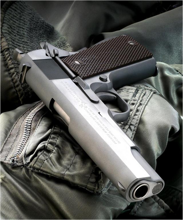 它是美军使用百年的功臣 也是二战半自动神器 至今仍被玩家热捧