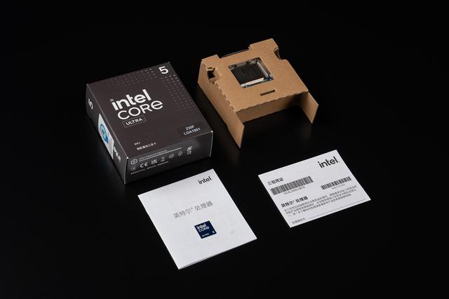 英特尔酷睿Ultra5 230F+铭瑄挑战者H810ITX+乔思伯NV10装机分享！