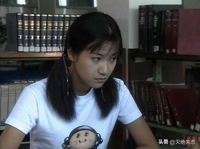 从19岁开始男人不断，半百了还没玩够，“风流才女”徐静蕾现形记