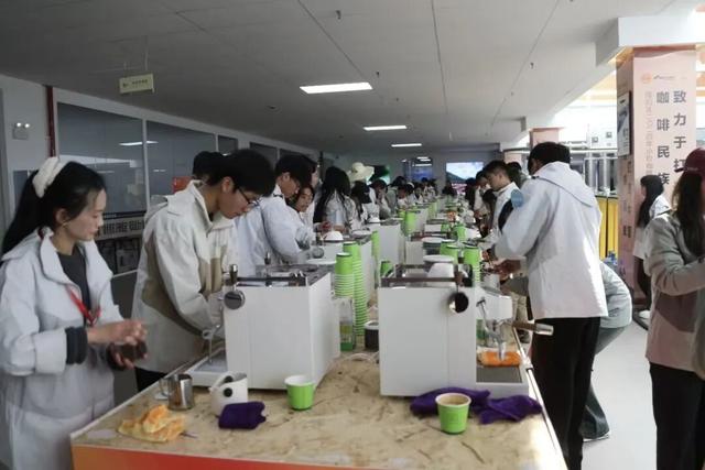 青春飞扬·有你必咖！等你到保山寻一抹咖香→