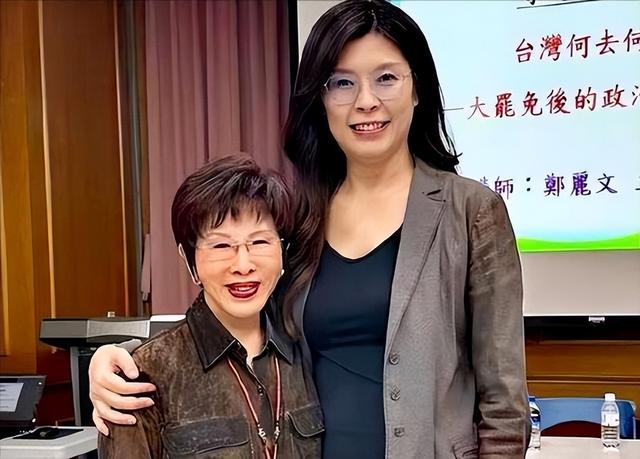 被称“脓包	”后，郑丽文任命新大将	，向大陆摊牌，蔡正元表态亮了