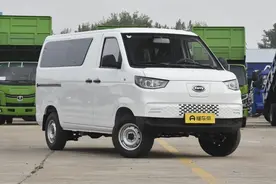 新车 | 售9.88万元/6座侧滑门/五菱扬光同级，开瑞江豚E5明窗版到店图片